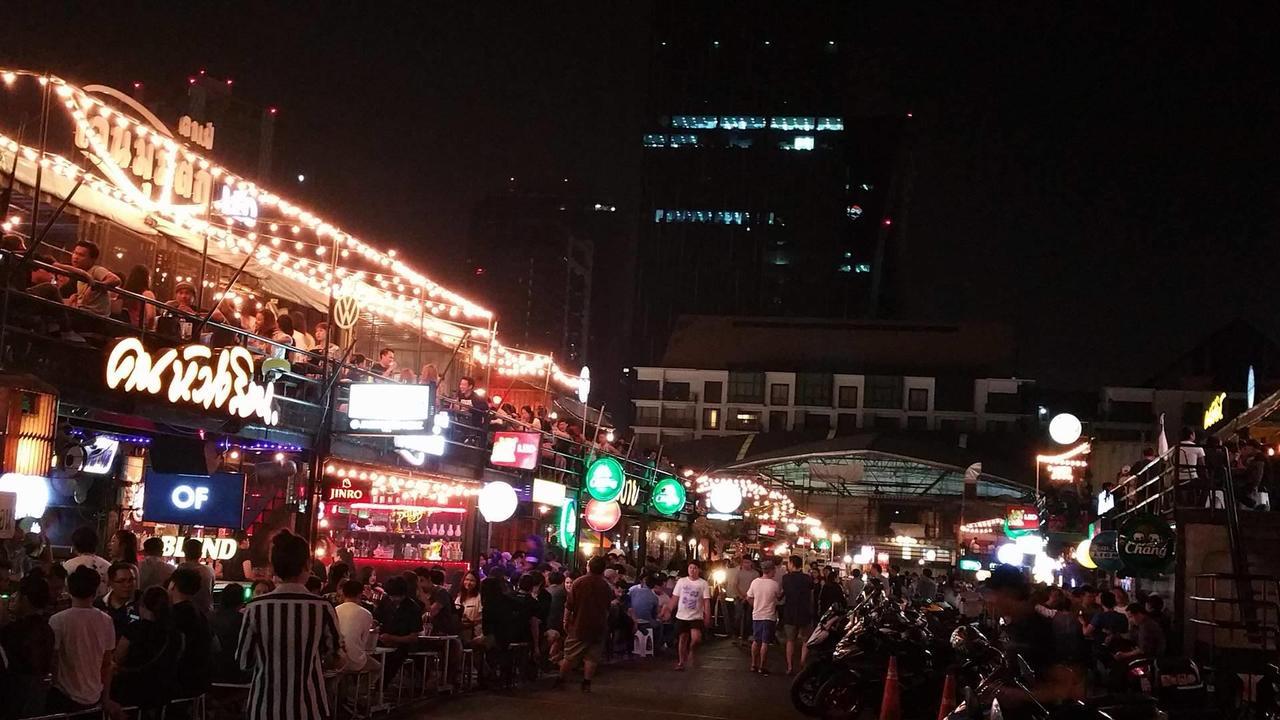 Nexchange Hostel Bangkok Ngoại thất bức ảnh